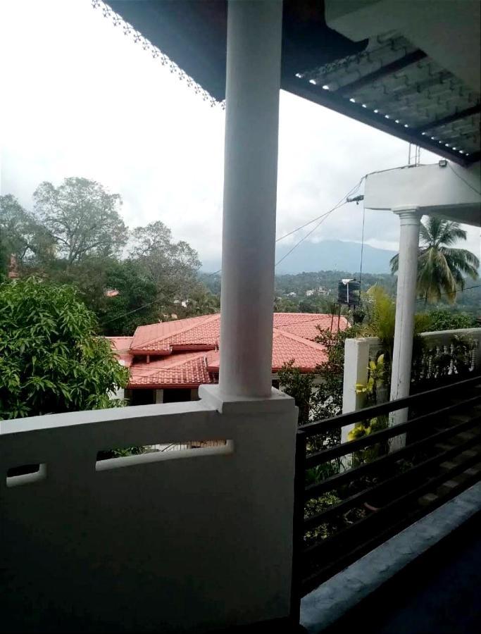 Chandi Mahal Homestay Kandy Eksteriør billede