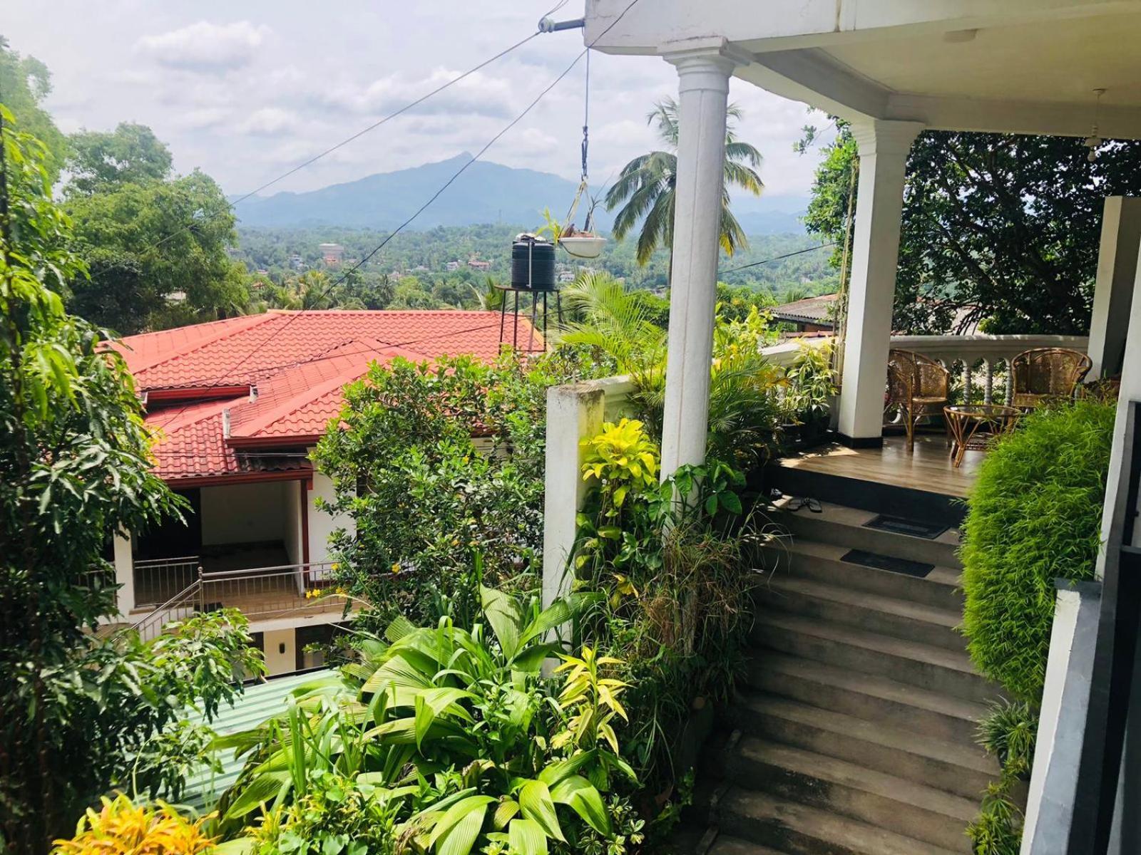 Chandi Mahal Homestay Kandy Eksteriør billede